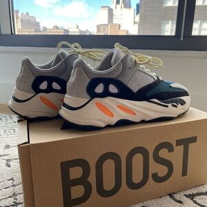 Yeezy Boost 700